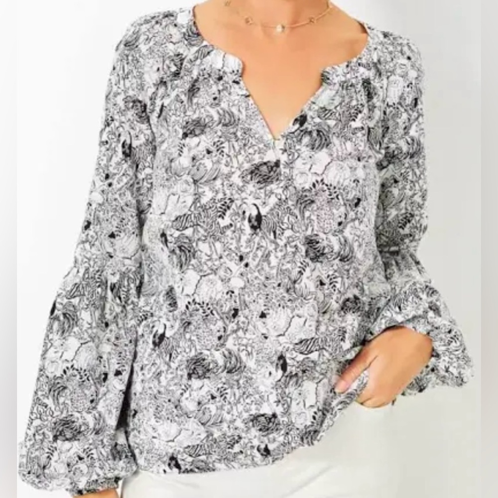 Lilly Pulitzer NWOT Women’s Sullivan Onyx Animal Print Blouse.